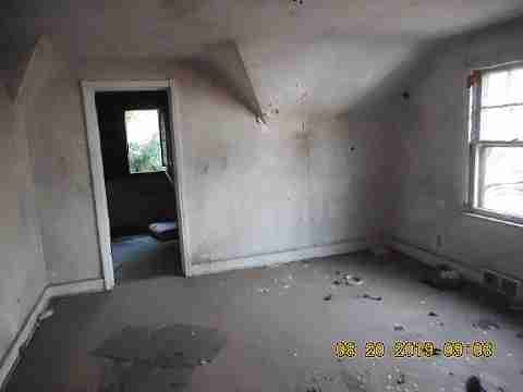 12741 Kilbourne (31)_m.jpg